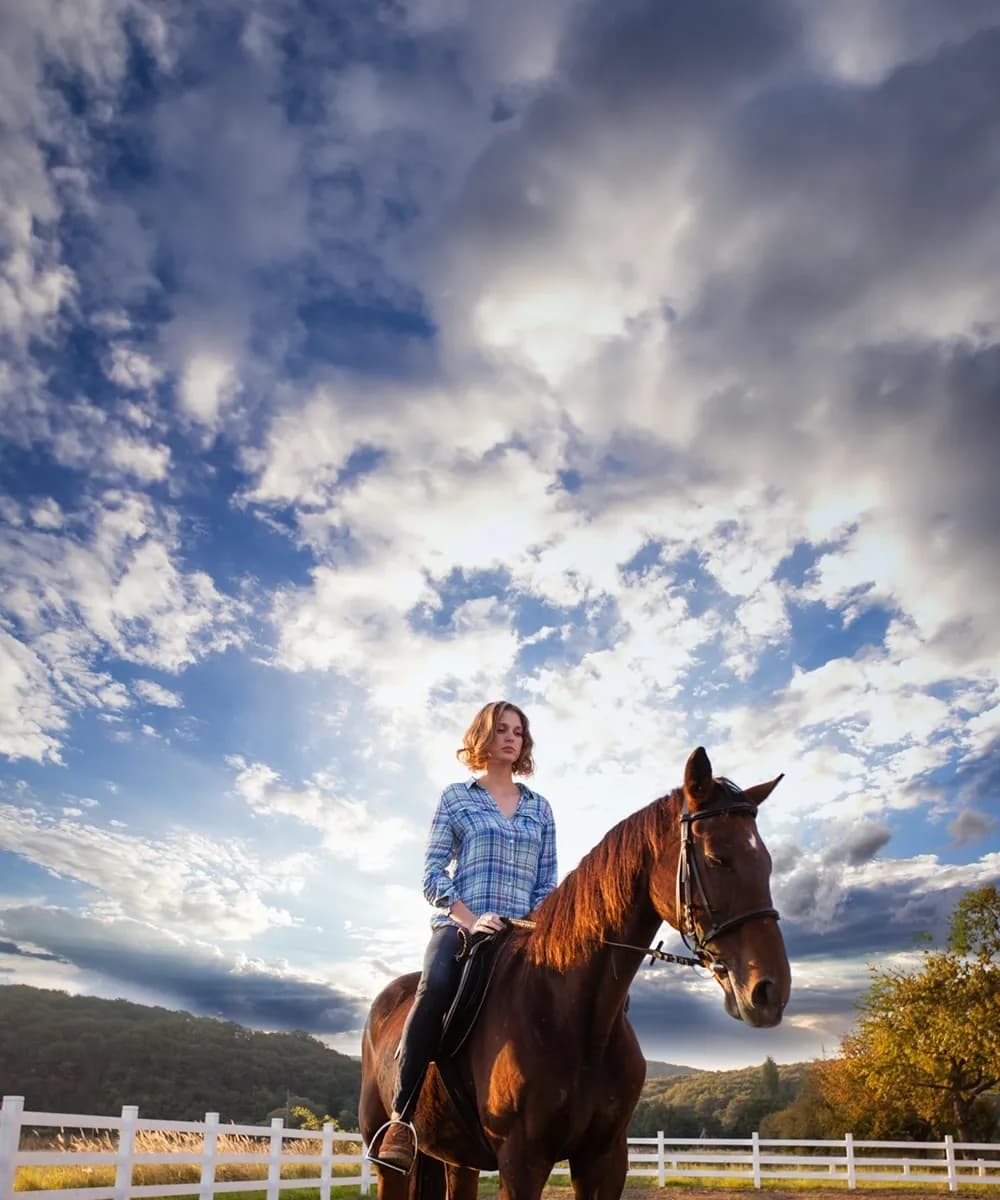 Finde einen Reitstall oder Reitpädagog*innen in deiner Nähe.